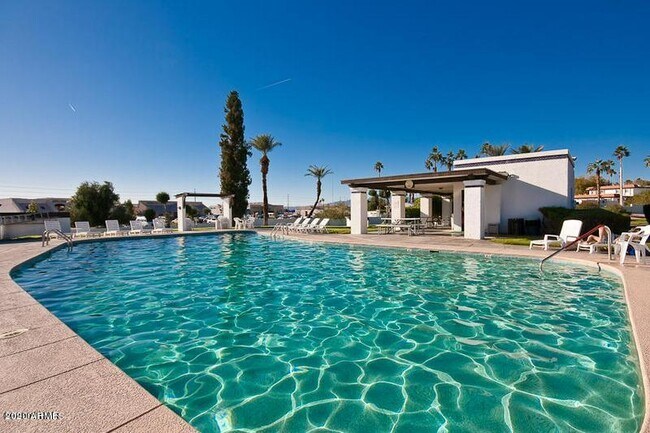 Foto del edificio - 1861 Montana Vista