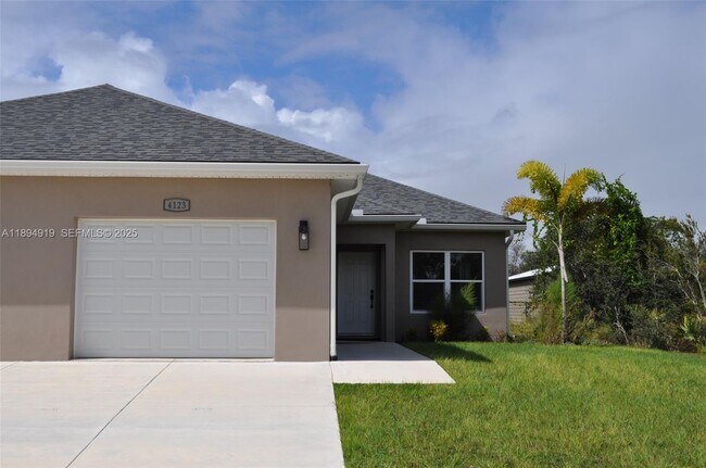 Foto del edificio - 4123 Mandarin Rd