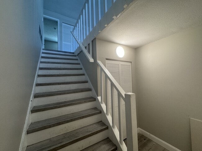 Foto del edificio - 302 Parkside Dr