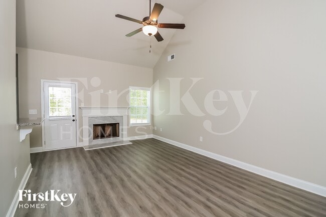 Building Photo - 177 Cranbrooke Dr