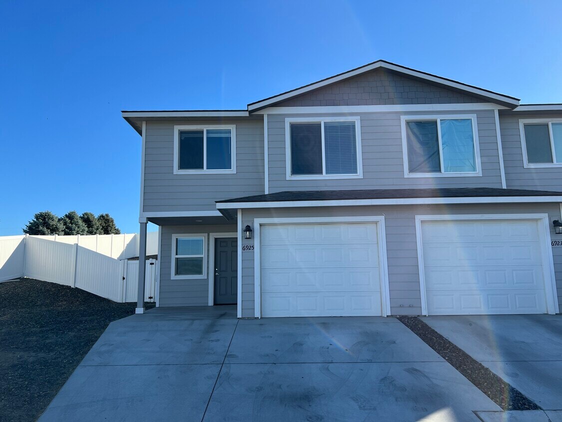 Foto principal - 6925 Hardrock Ct