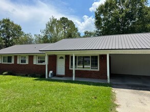 Building Photo - 121 Herty Dr