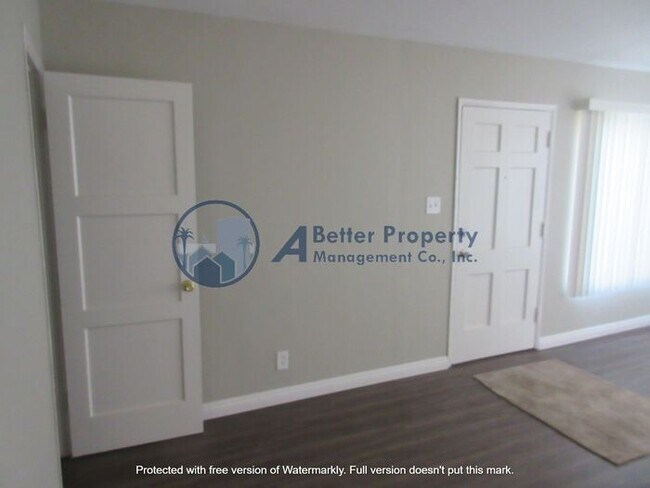 Building Photo - 4598 N Banner Dr
