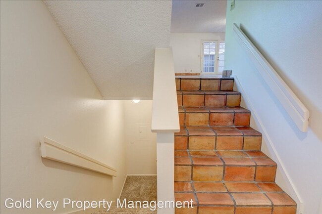 Building Photo - 2 br, 2.5 bath House - 8030 Sevan Court un...