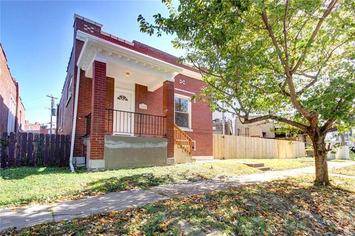 Primary Photo - Fantastic 2bd/1ba home! Let yourself in!