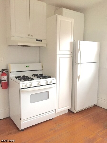 Foto del edificio - 120 Elliott Pl