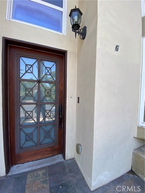 Foto del edificio - 4959 Laurel Canyon Blvd
