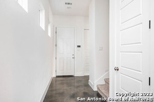 Building Photo - 303 San Salvador Ave