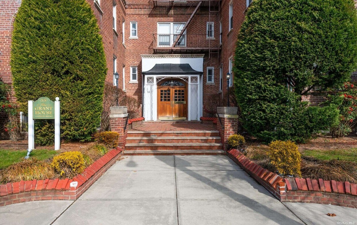 Primary Photo - 55 Grand Ave
