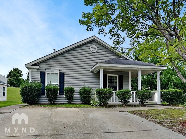 Building Photo - 4845 Silverdene St