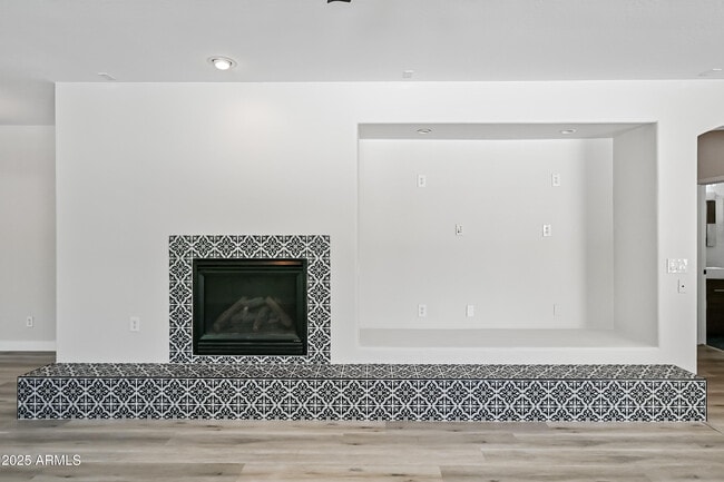 Building Photo - 2426 W Horsetail Trail