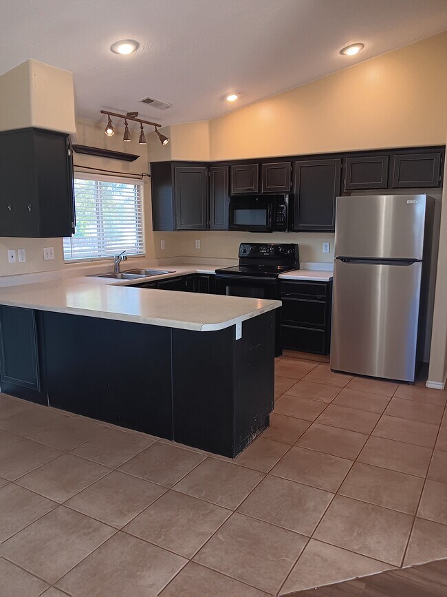 Foto del edificio - 528 N 2230 E