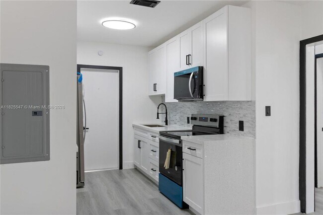 Building Photo - 1325 NW 51st St