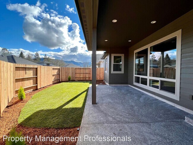 Foto del edificio - 3 br, 2.5 bath House - 1403 NW Troost