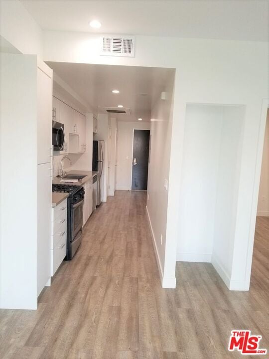 Foto del edificio - 744 Hartford Ave