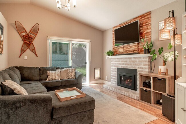 Foto del edificio - 3 Bed 2 Bath NorthWest Reno Home