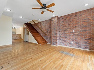 Building Photo - 6231 W Jefferson St