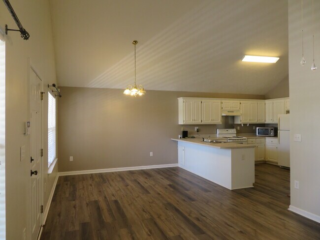 Dining Room - 831 D'Antignac St