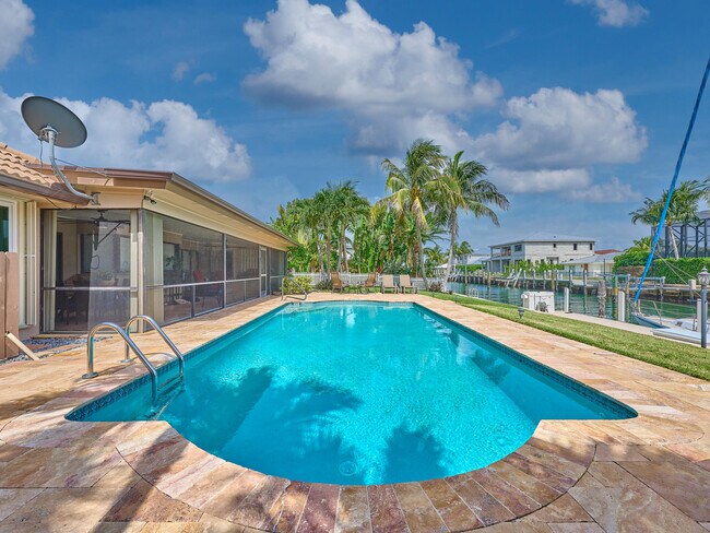 Foto del edificio - 1090 Fairview Ln