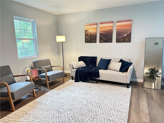 Foto del edificio - 5318 Knollwood Ct