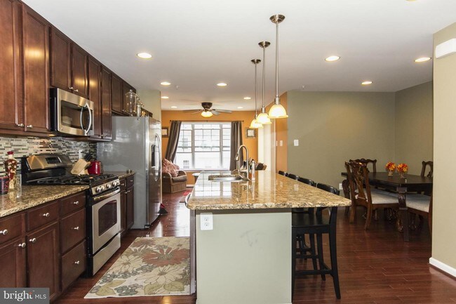 Building Photo - 9327 Master Derby Dr