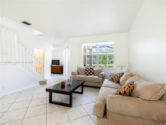 Foto del edificio - 618 Willow Bend Rd
