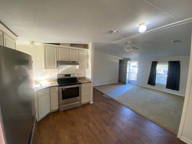 Foto del edificio - 3029 Crittenden Dr