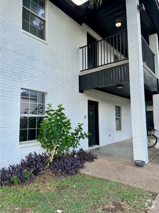 Building Photo - 1231 Wood Ave