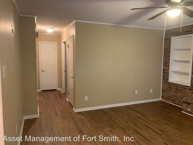 Foto del edificio - 4900-4902 Summit St