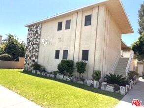 Building Photo - 5411 S Centinela Ave