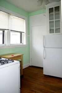 Building Photo - 448 W Surf St