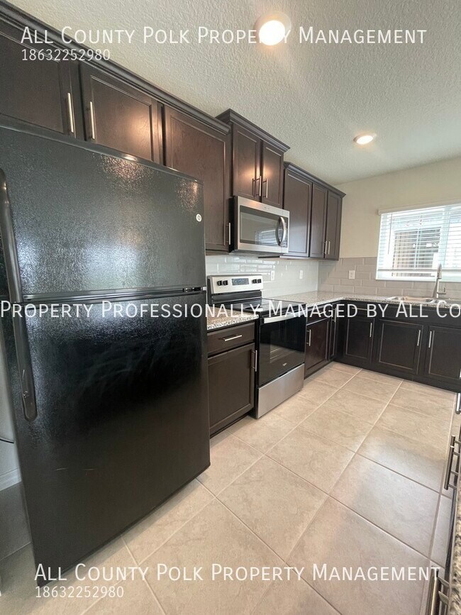Building Photo - Fabulous New Construction! 4 Bedroom, 2 Ba...