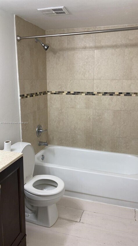 Foto del edificio - 8301 SW 142nd Ave