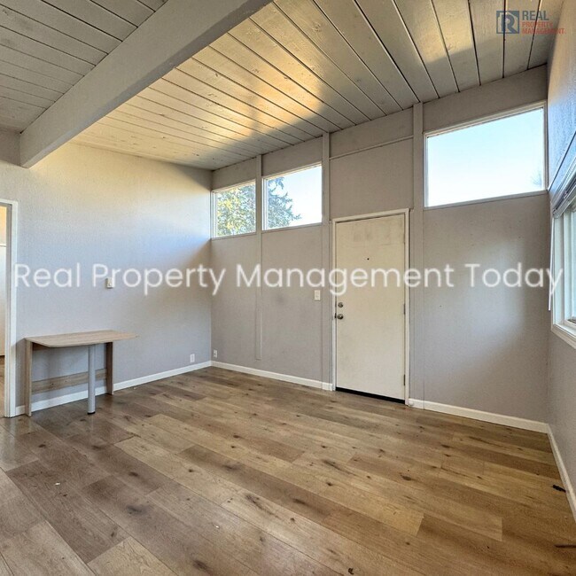 Foto del edificio - Perez - 105 (Cascade Group - Gold)