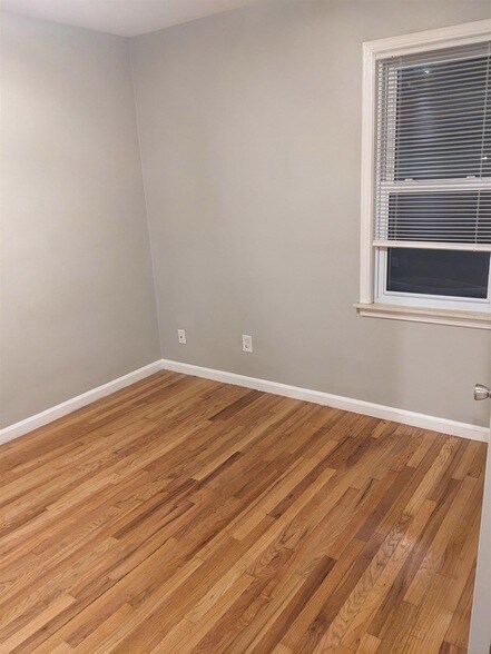 Foto del edificio - 1261 E Chesterfield St