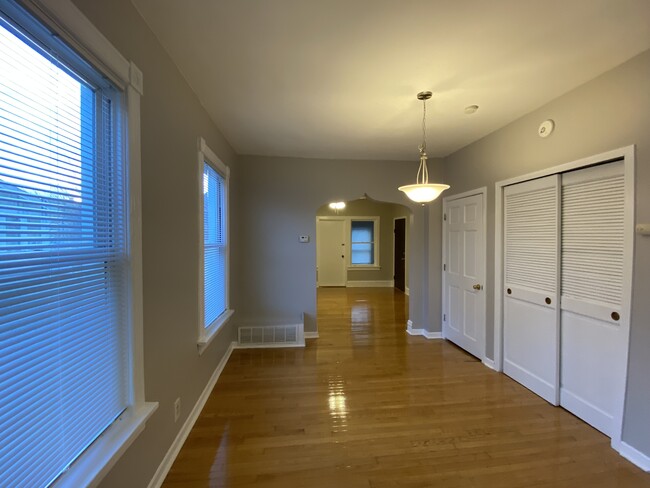 Dining Room - 1725 Darrow Ave