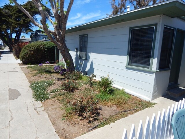 Building Photo - 5038 Brighton Ave