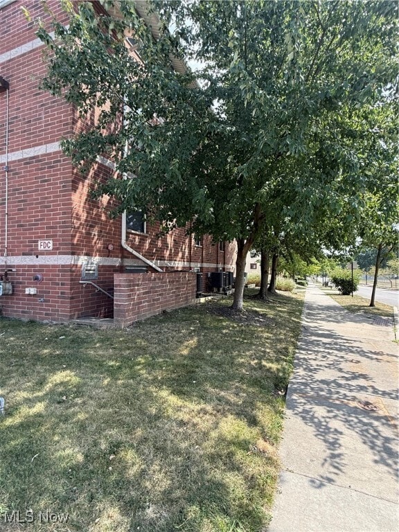 Building Photo - 409 Brown St