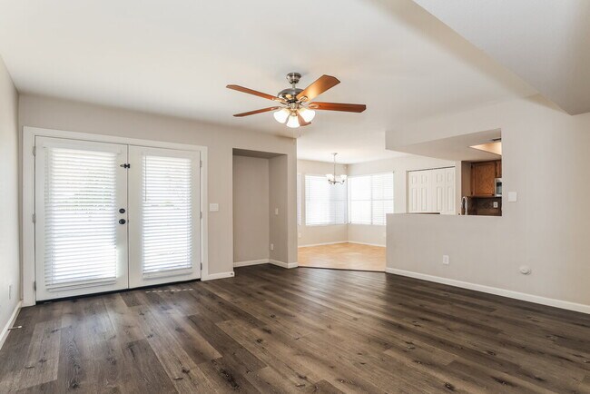 Foto del edificio - 7519 W Sequoia Dr