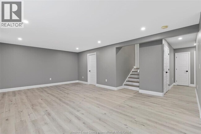 Building Photo - 306B KEMPT