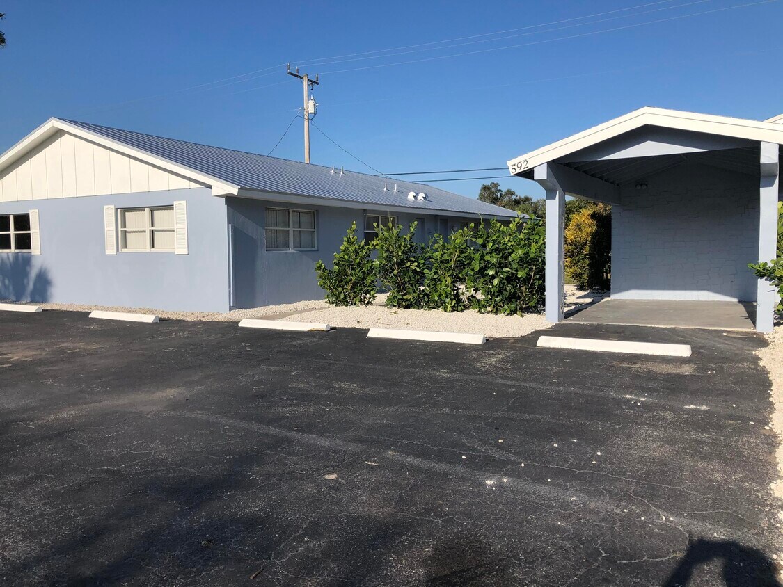 592 Holly Dr, Palm Beach Gardens, FL 33410 Townhome Rentals in Palm