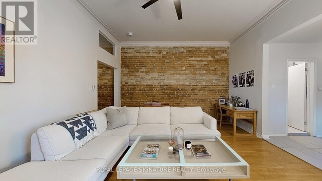 Building Photo - 553 Euclid Ave