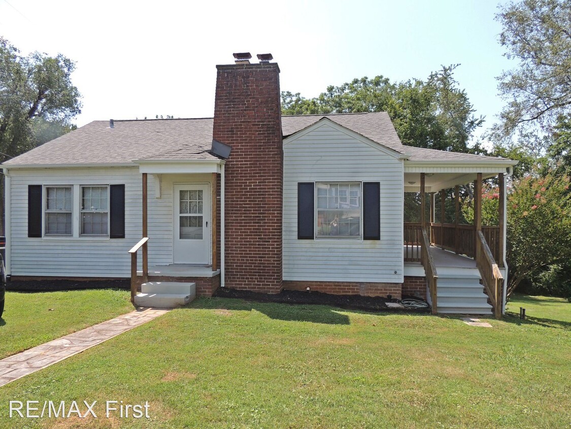 Primary Photo - 2 br, 1 bath House - 2501 Blount Ave.