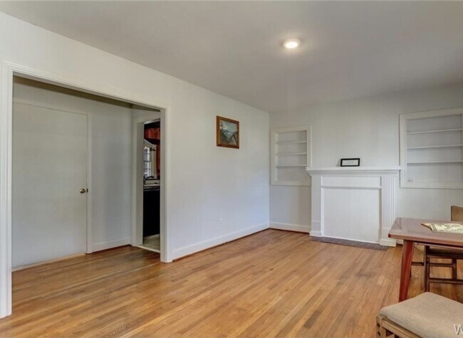 Building Photo - 69 Cedar Knoll