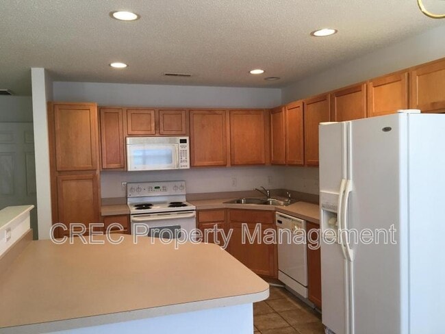 Building Photo - 146 Darcy Ave