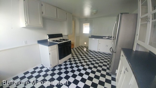 Building Photo - 2 br, 1 bath House - 256 Dearborn