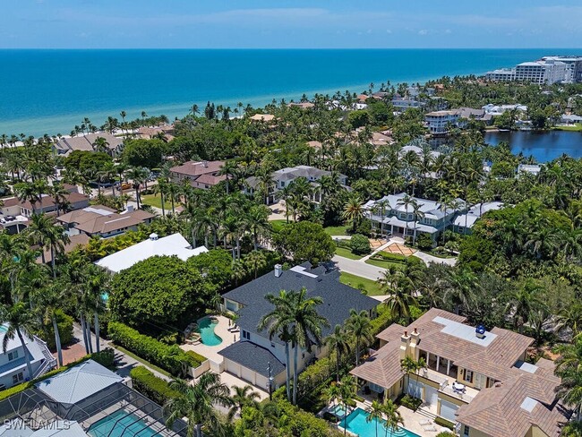 Building Photo - 194 4th Ave N