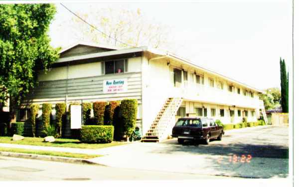 Foto del edificio - 8744 Etiwanda Ave