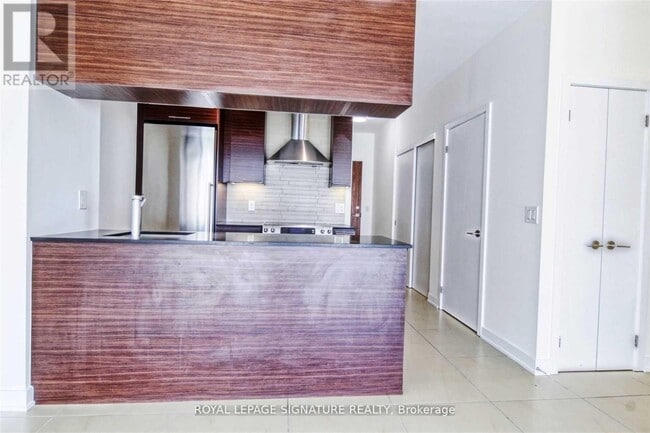 Building Photo - 1 Market St.