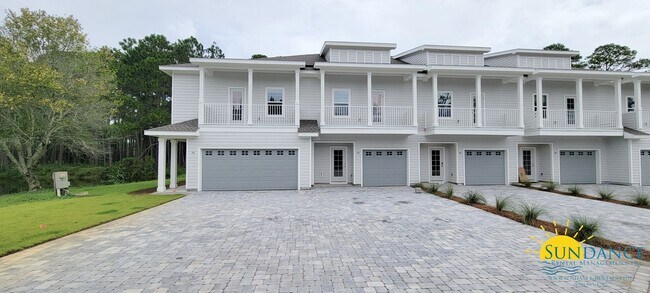 Foto del edificio - Luxury 3 Bedroom Townhome in Kara Lake Community!